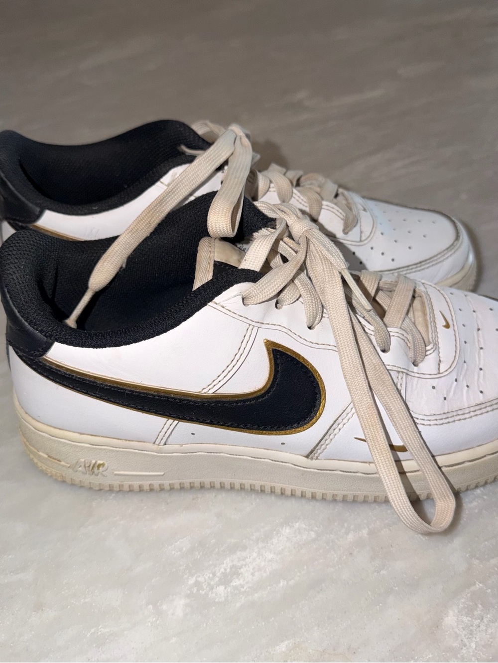 Nike Air Force 1 LV8 Double Swoosh White Gold Sneakers 6Y Women’s 7.5